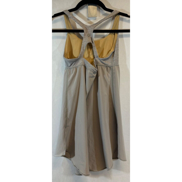 Lululemon Venus Racerback Tank size 4 Built in Bra Beige Layered Athletic D38 - Picture 4 of 7